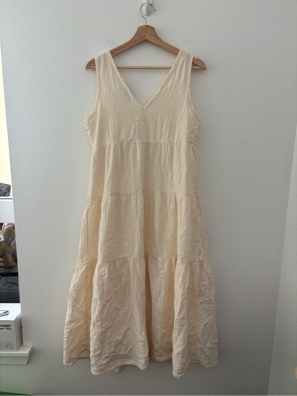 Quince 100% organic cotton gauze tiered maxi dress in vintage cream - Picture 3 of 10